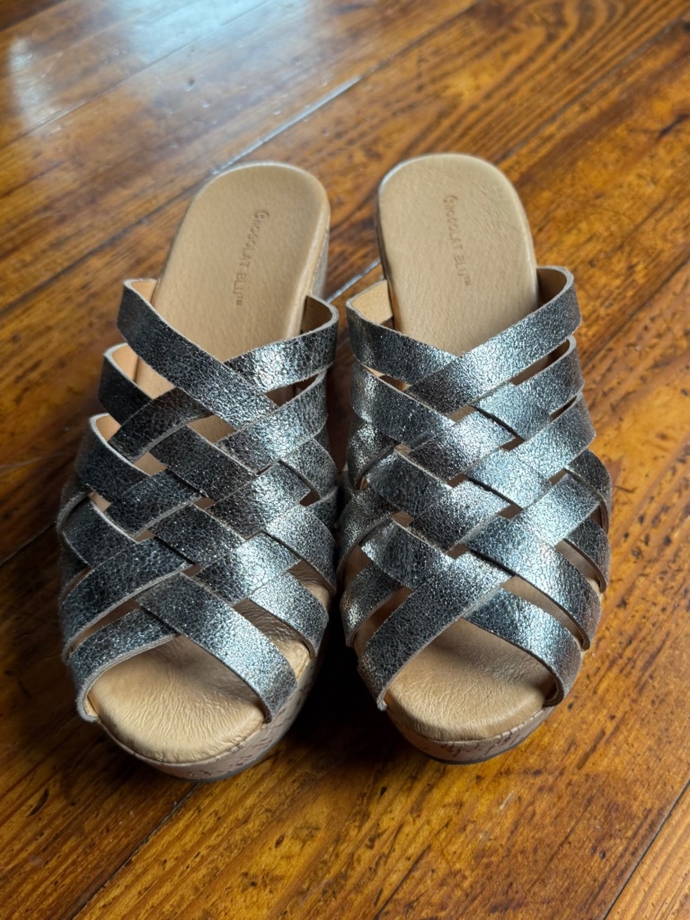 Silver wedges